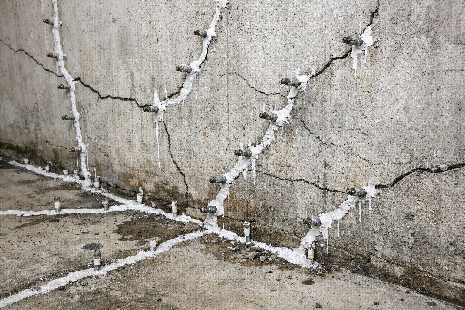 Yapınıza Hayat Veren Dokunuş: Uzman Enjeksiyon Çözümleri.